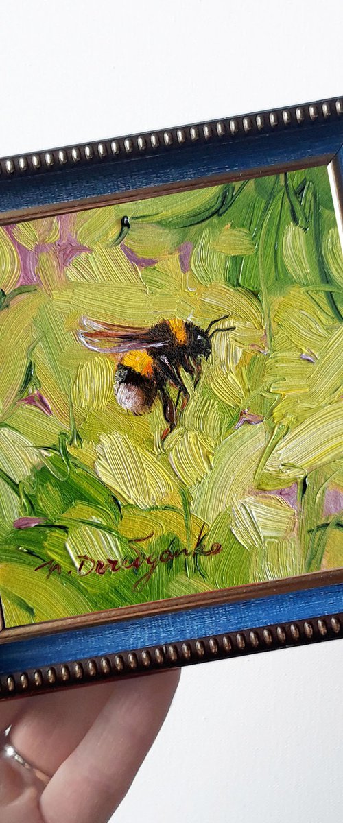 Bumblebee by Nataly Derevyanko