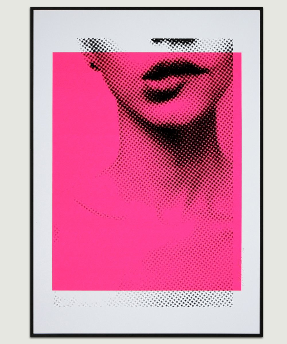 Biting lip in Neon Pink - Screenprint 42x59,4cm - Limited Edition by ROCO Studio