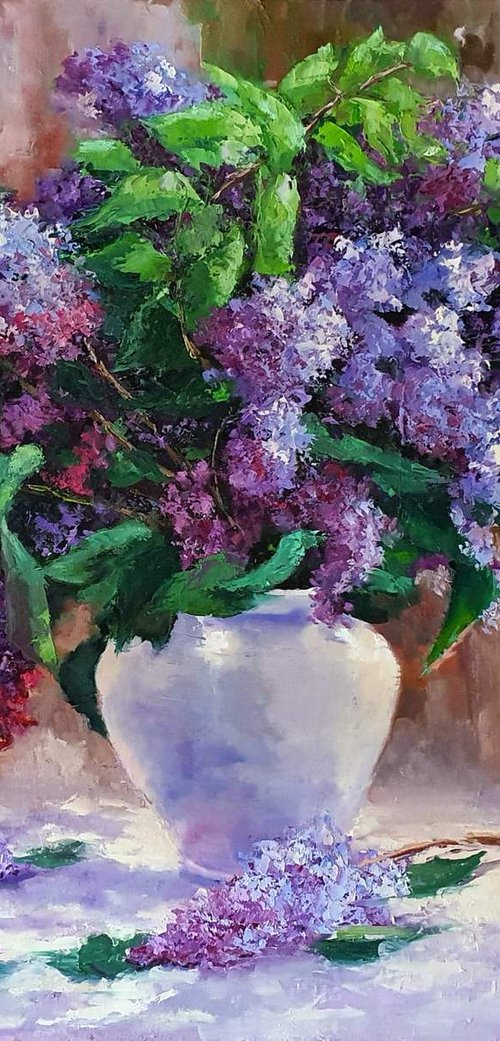 Lilac in vase by Olga Egorov