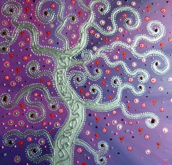 Silver swirling tree