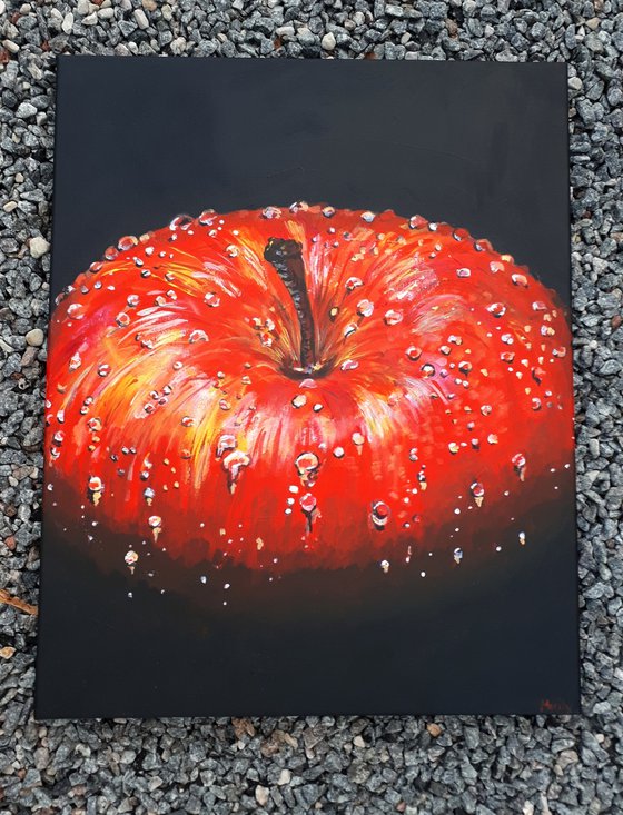 "Red apple"