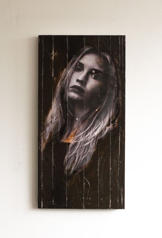 "Standing tall" (60x30x3cm) - Unique portrait artwork on wood (abstract, portrait, gouache, original, painting, coffee, acrylic, oil, watercolor, encaustics, beeswax, resin, wood)