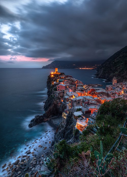 LIGHT OF EVENING ON VERNAZZA by Giovanni Laudicina