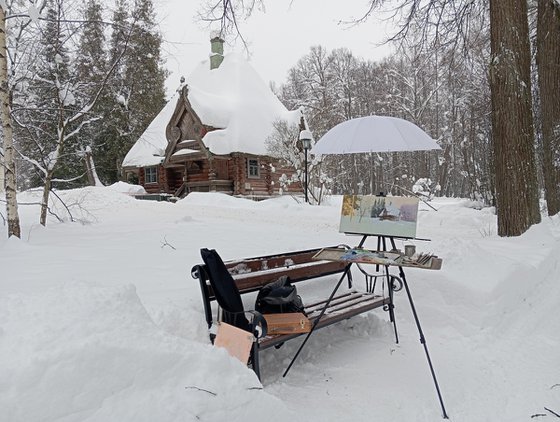 Teremok bathhouse in Abramtsevo in winter