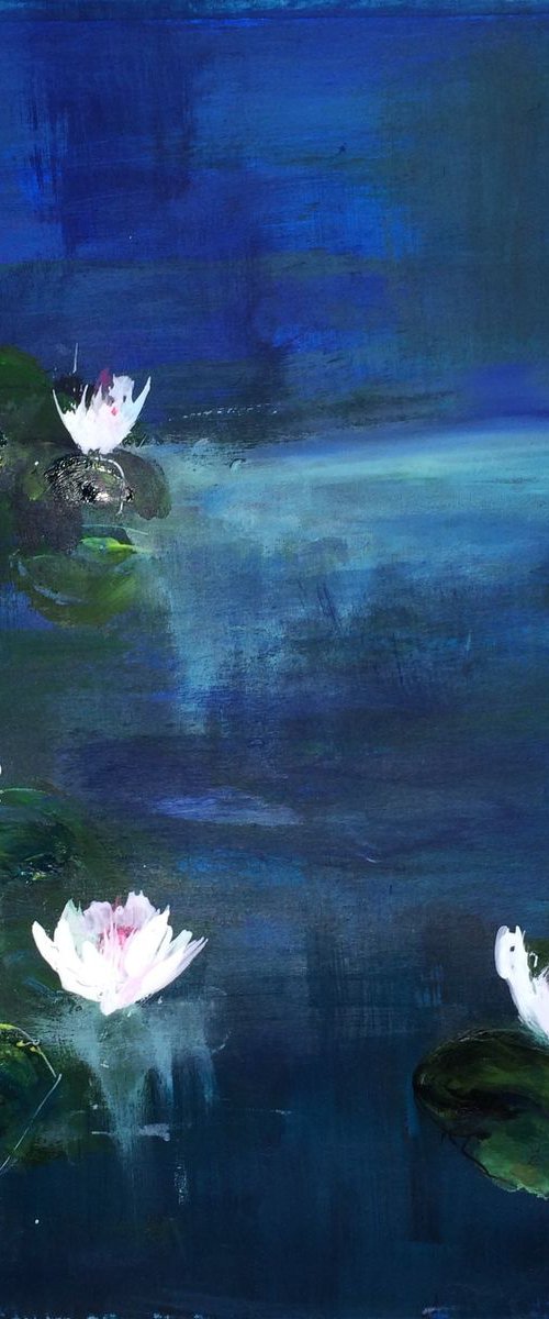 Waterlilies VIII by Maxine Anne  Martin