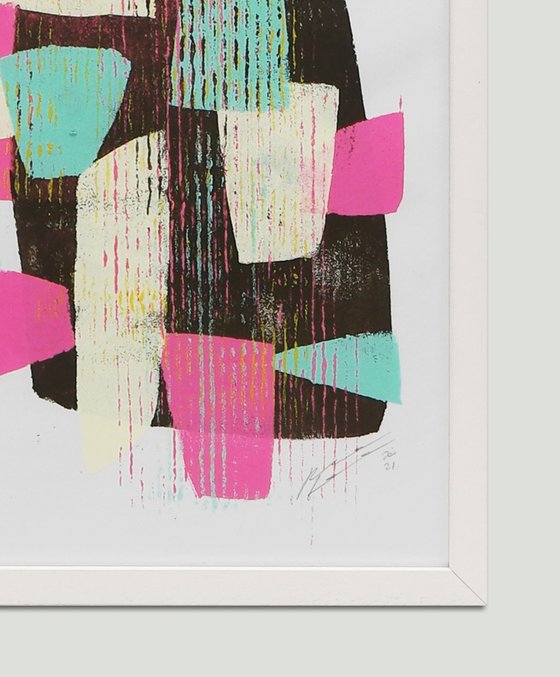 Fractured Pink - Incl Frame - Art on paper - A3 - 31x43CM - Ronald Hunter 40S