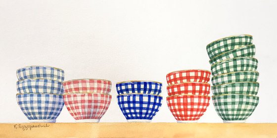 Chequered bowls in a row