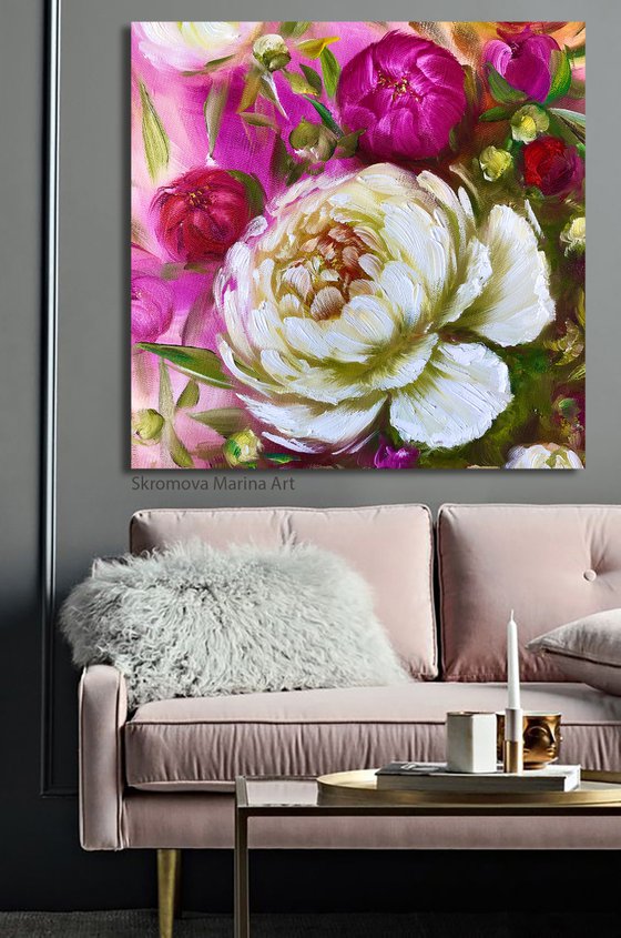 SUNNY GARDEN - Pink flowers. Flowerbed. Gardener. Lush peony. Petals. Flower buds. Mood.