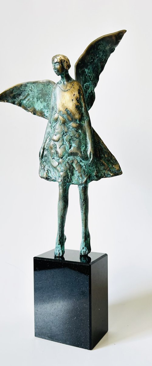 Walking Angel, no. EA III/IV by Joanna Cholewa
