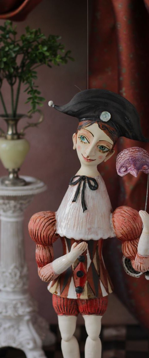 Incognito. Wall sculpture by Elya Yalonetski, Harlequin with a mask by Elya Yalonetski
