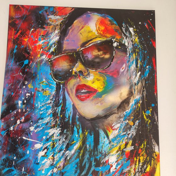 Women with sunglasses