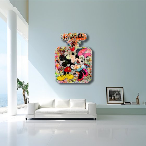Kiss Chanel Mickey