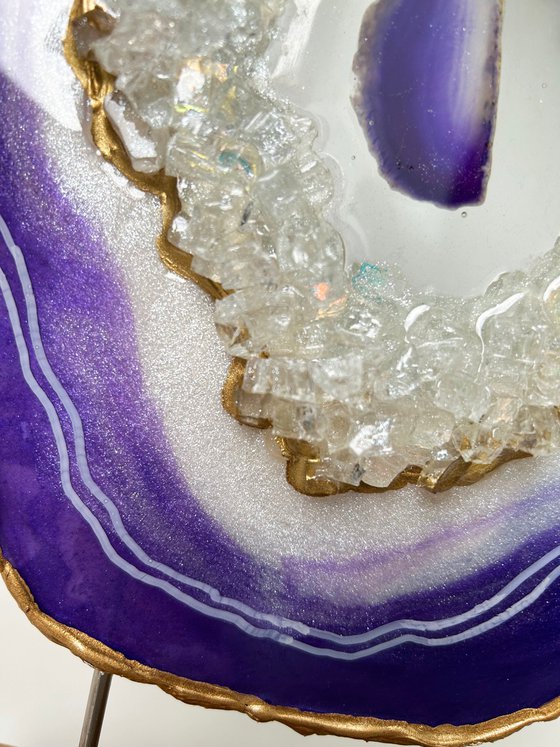 3D Geode Natural Slice Amethyst framed in a glass circle,  Unique gift, Home Decor, Luxury art, Crystal art, Geode sculpture, Standing geode