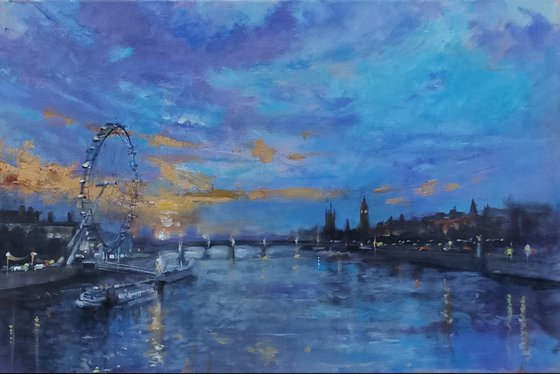 As evening approaches, London Eye