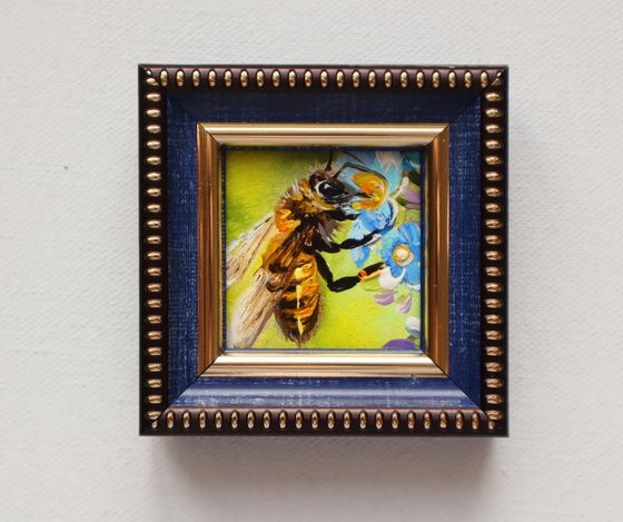 Bee