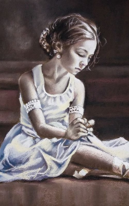 Before the show by Magdalena Palega
