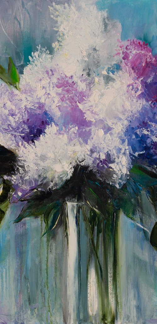 Lilac in a Vase by Liudmila Pisliakova