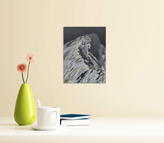 Sharp Edge in Black