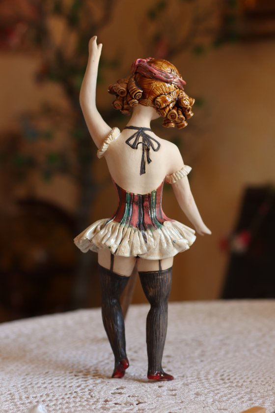 From the Cabaret girls. Dancing girl. Wall sculpture by Elya Yalonetski