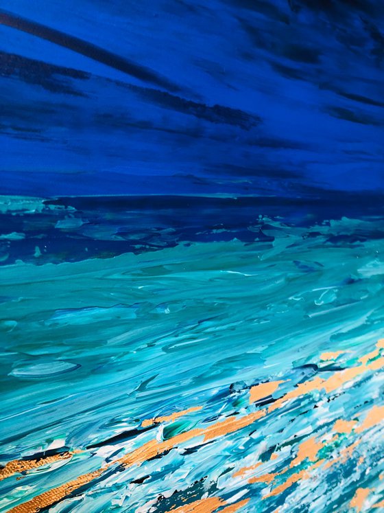 Turquoise blue horizon