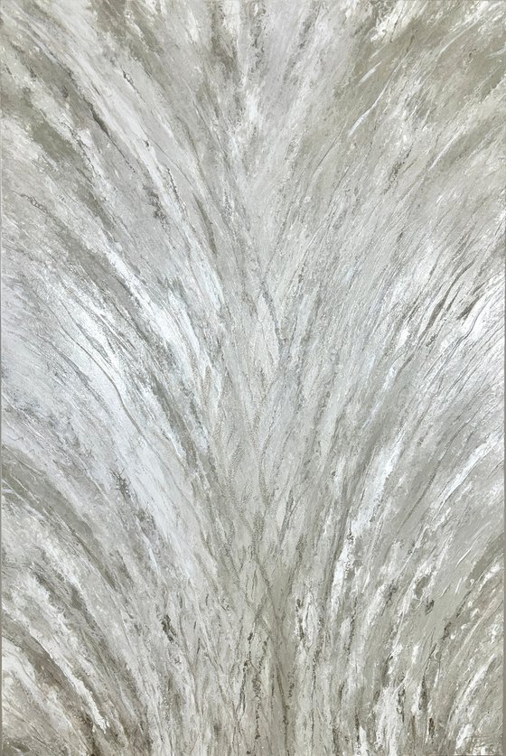 Lien — Silver Grey Textured Abstract