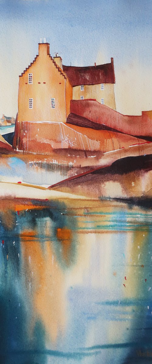 Sunset in Pittenweem village. by Alla Vlaskina