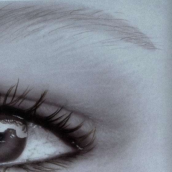 Realistic eye1