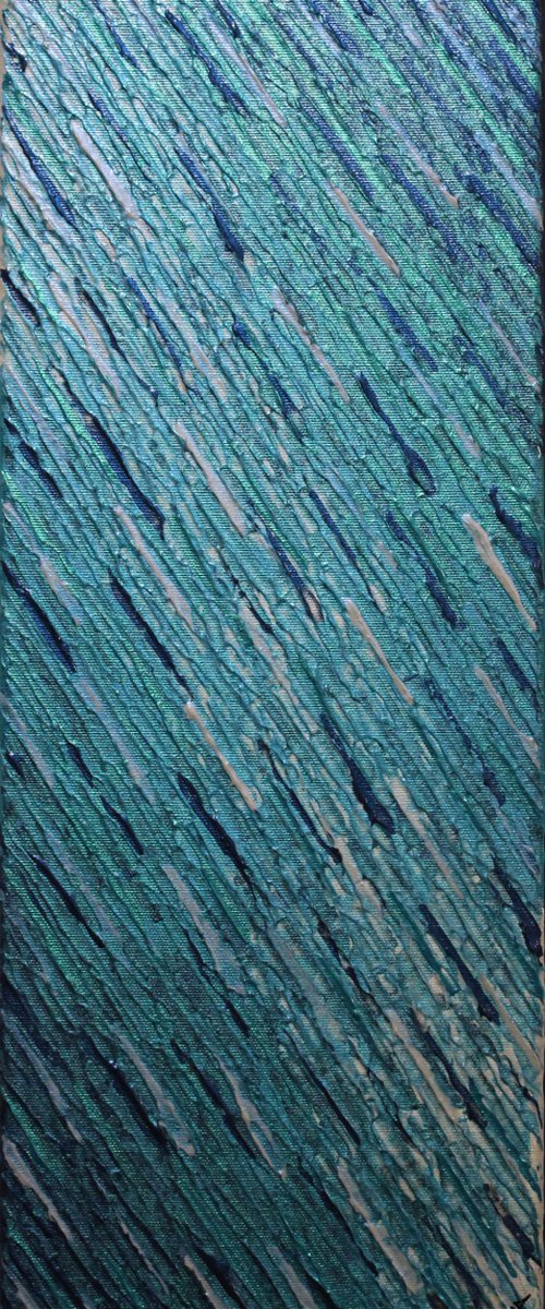 Iridescent blue pearly white knife texture by Jonathan Pradillon