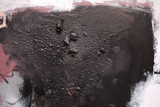 Black plays with Dusky Pink