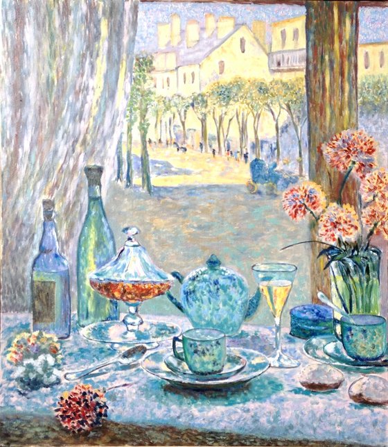 Breakfast with a view of Paris