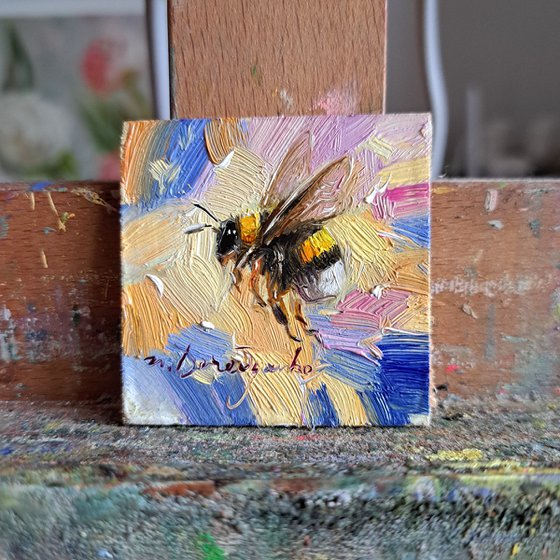 Bumblebee painting