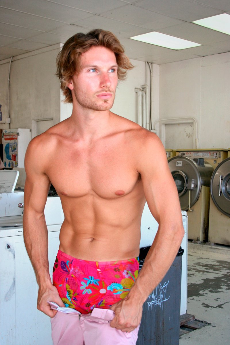 Expressive Portrait Photograph By William Dey, 18 X 26", Laundry Show Palm Springs, Original Artwork