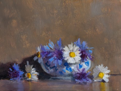Blueberries and Daisies by Pascal Giroud