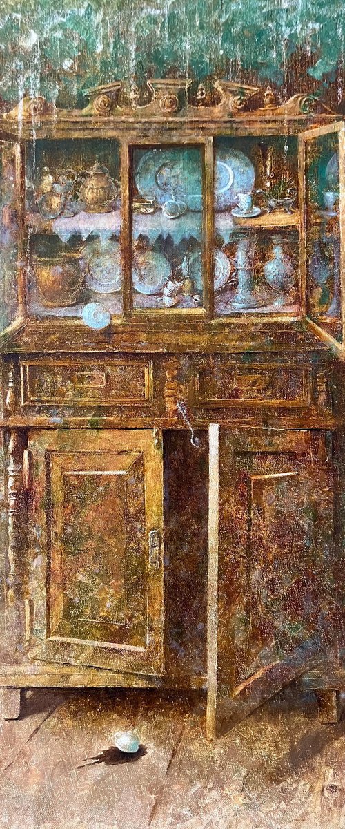 Wooden rustic cabinet by Yulia Odukalets