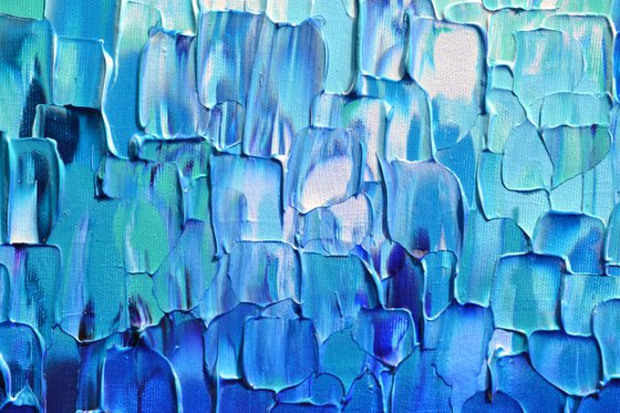 Relief Blue 24