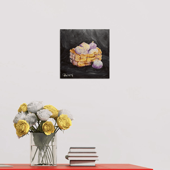 Garlic Bulbs in Woven Basket