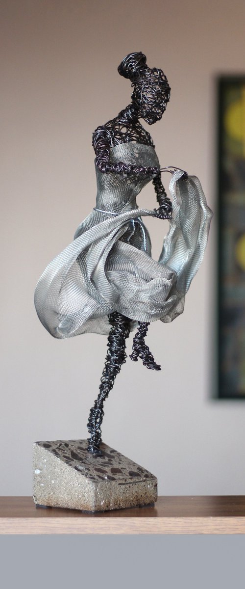 Carried by Air by Karen Axikyan