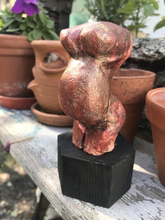 Nude Sculpture... Earth Mother In Red And Gold
