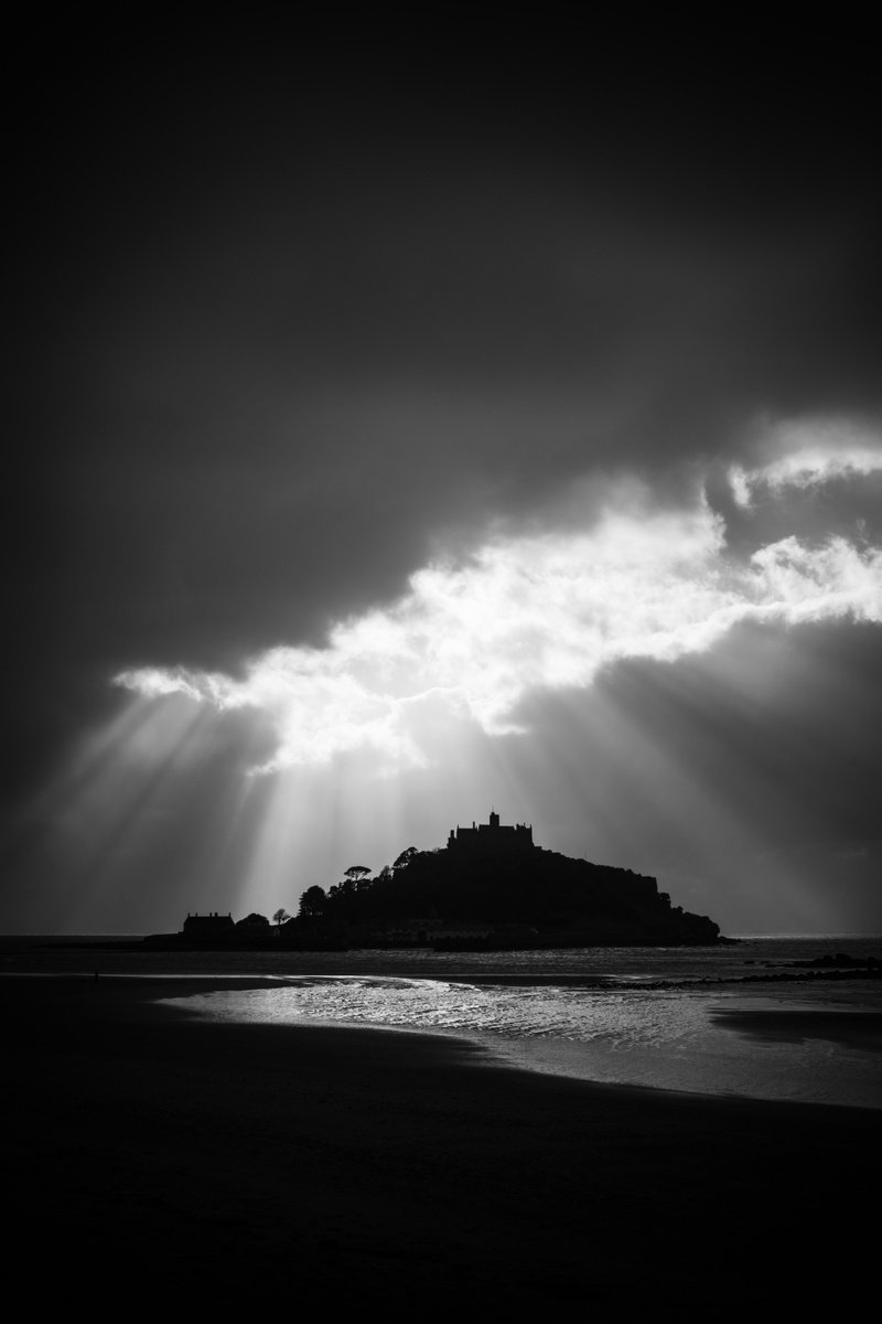 Photorealistic Photograph , St Michaels Mount Sunrays By Paul Nash, 16 X 24, Artwork For Sale On Artfinder