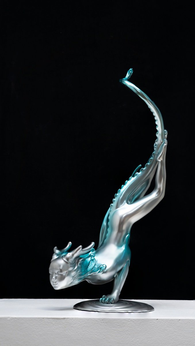 The Shape of Water by Zhao Yongchang ???