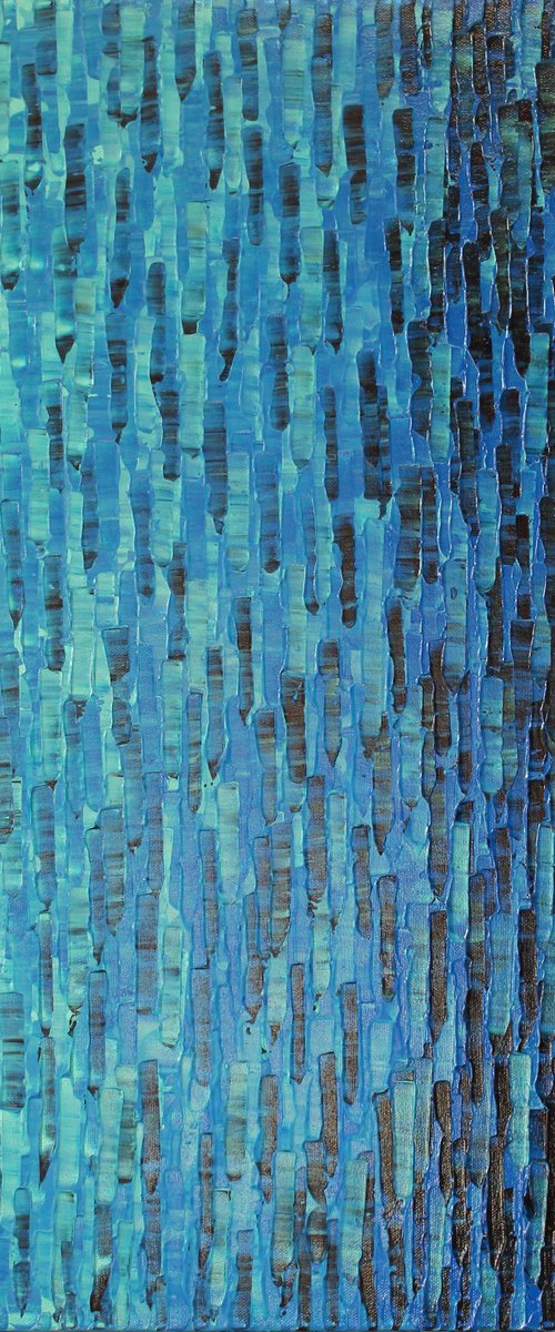 Iridescent blue gradient by Jonathan Pradillon
