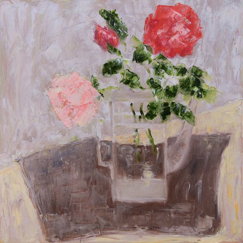 Roses in glass tea pot by Elena Zapassky
