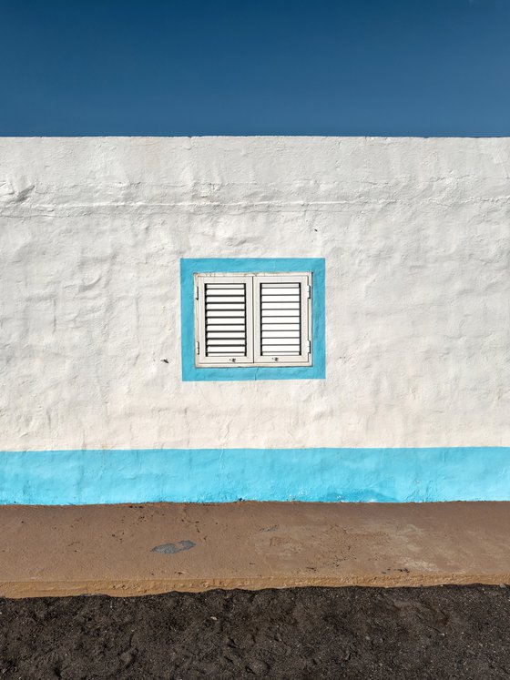 MEDITERRANEAN MINIMALISM