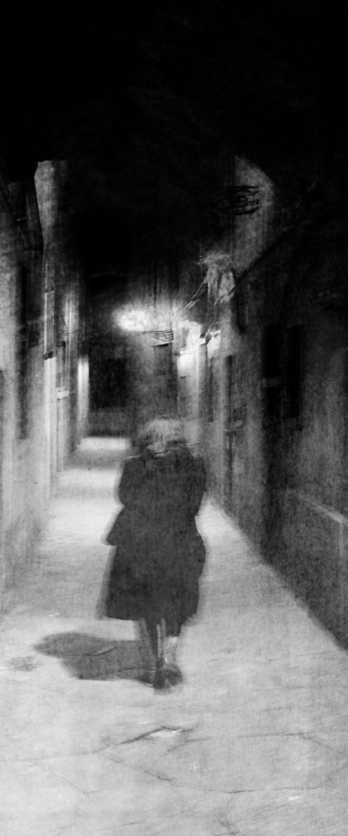 Mon Chez Moi...La Nuit... by PHILIPPE BERTHIER