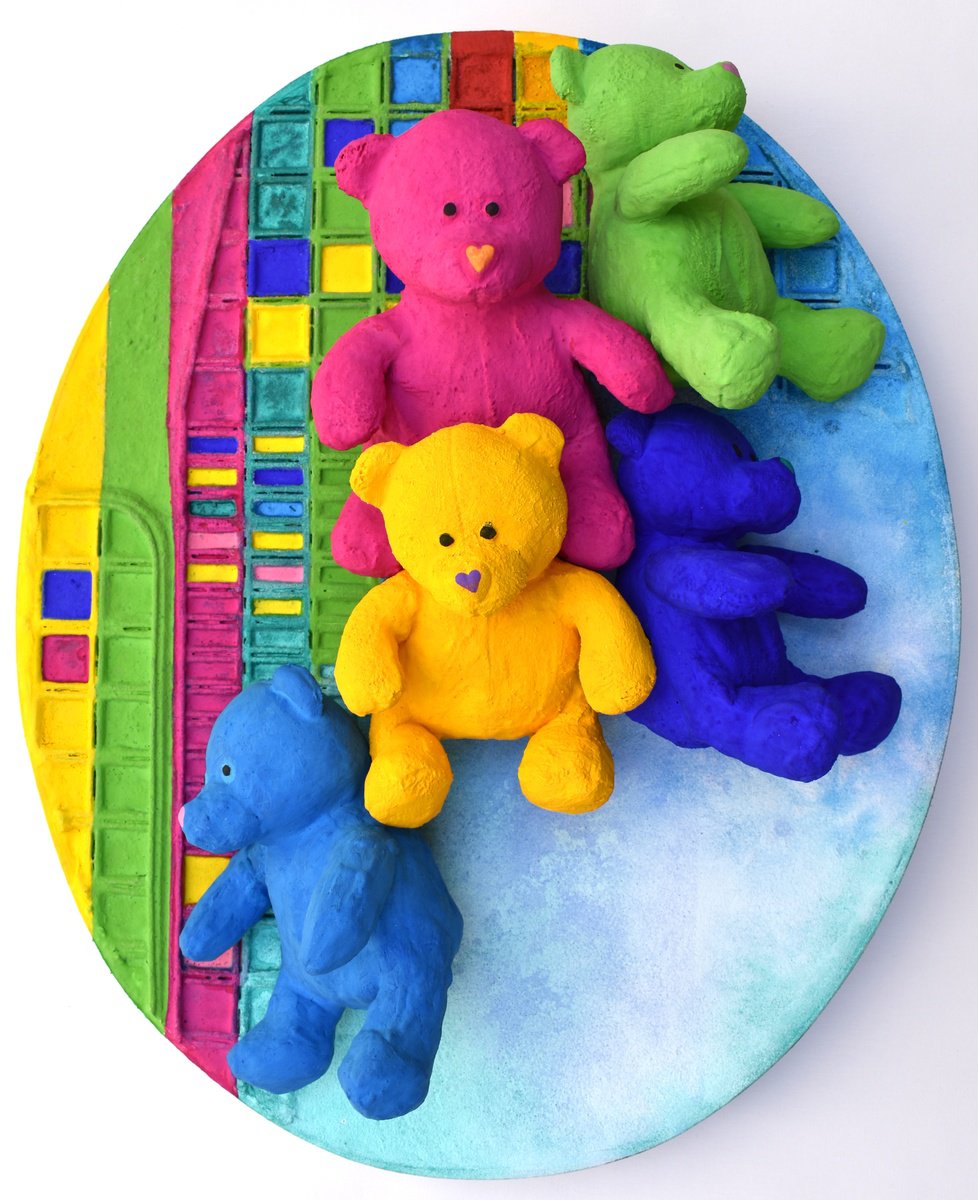 Urban And Pop Abstract Sculpture By Milena Nicosia, 17 X 21", Teddy Bears N.2, Original Artwork