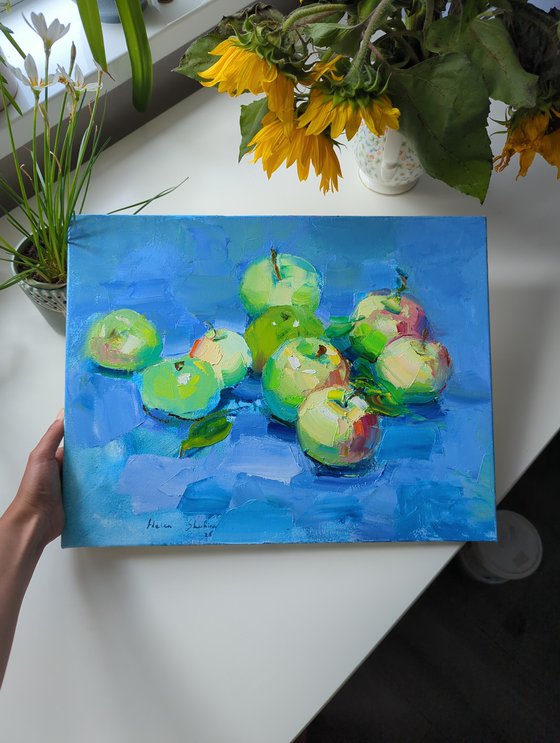 Apples on Blue