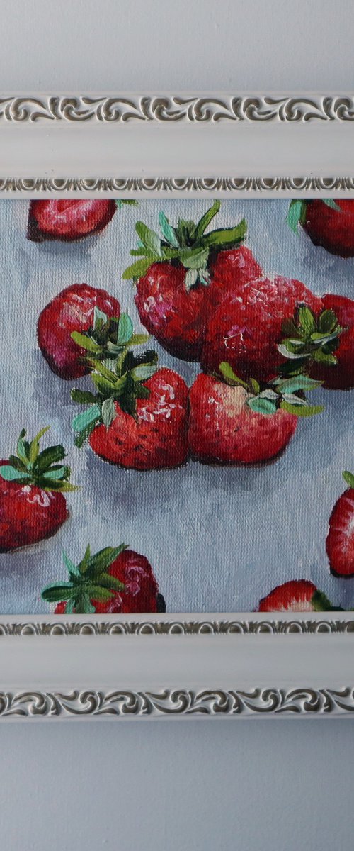 Strawberry by Natalia Shaykina