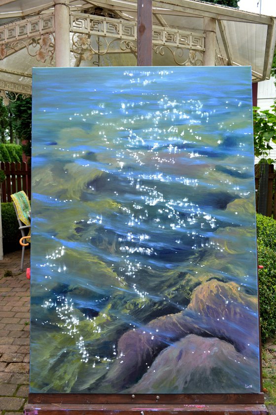 Music of the sea. Transparent water. Large