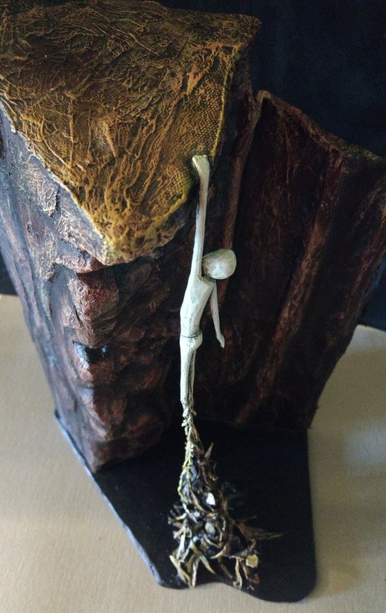 I WILL RISE. inspirational sculpture