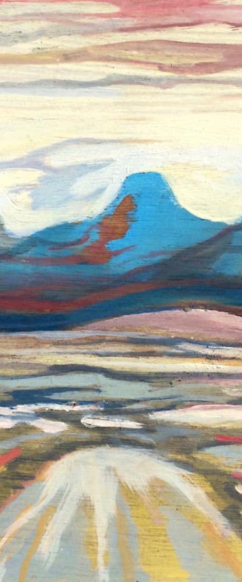 Turquoise Peak by Guy  Pickford